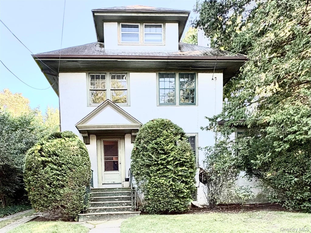 Photo of 236 Arleigh Road, Little Neck, NY 11363 (MLS # 1053631)