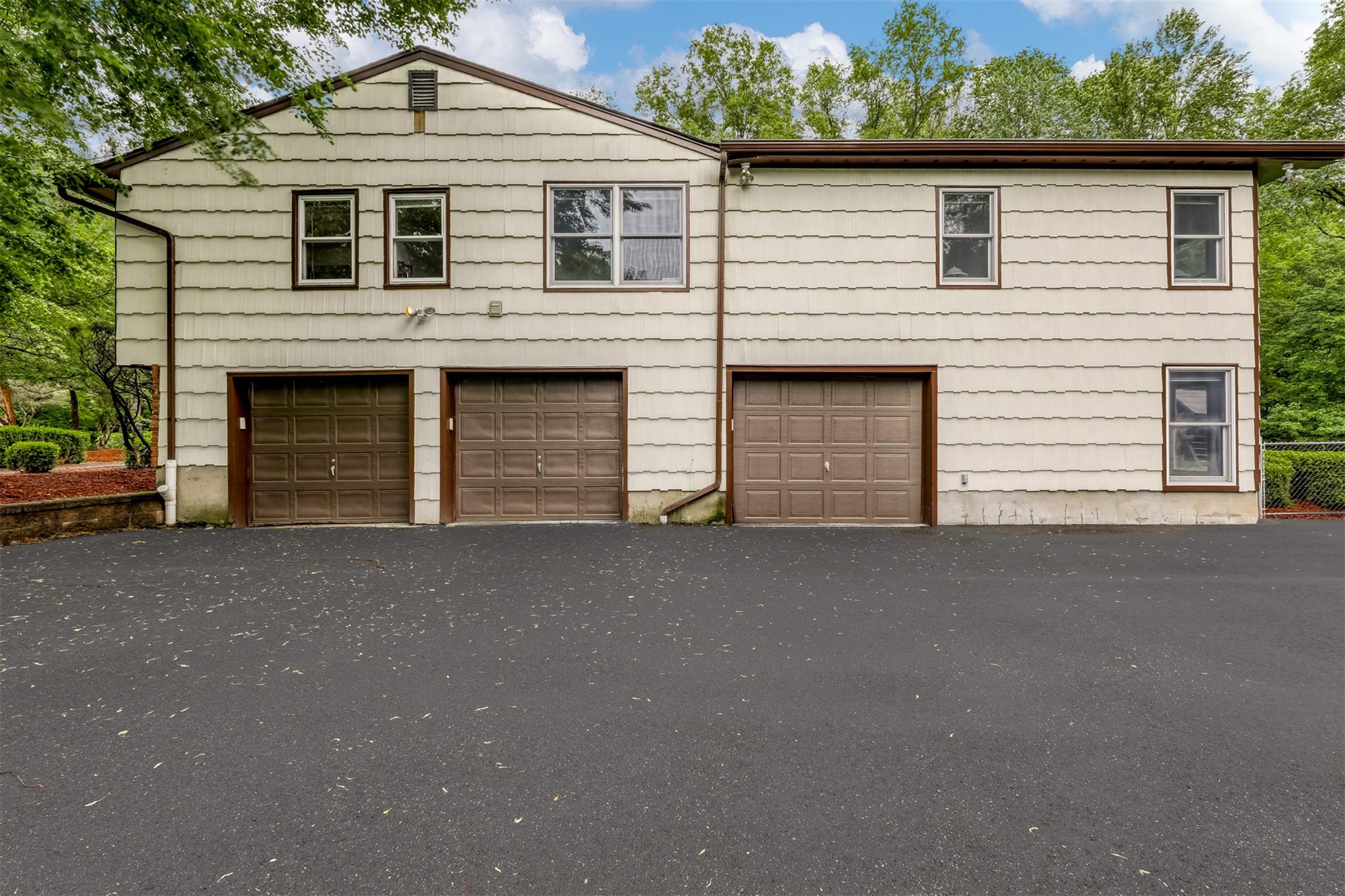 11 Kings Gate Road, Suffern, New York image 27