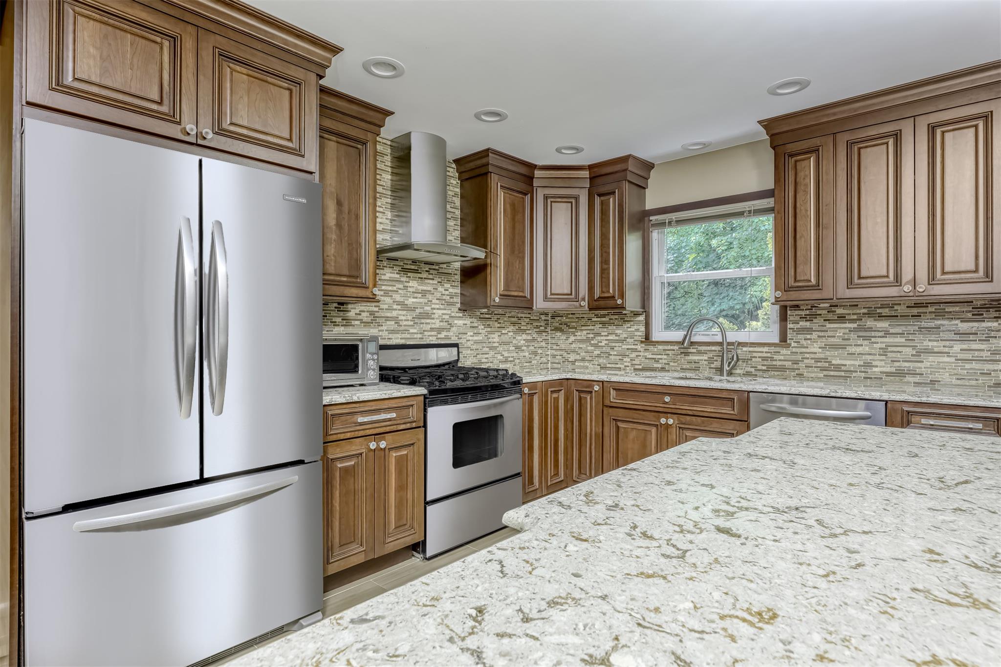 11 Kings Gate Road, Suffern, New York image 5