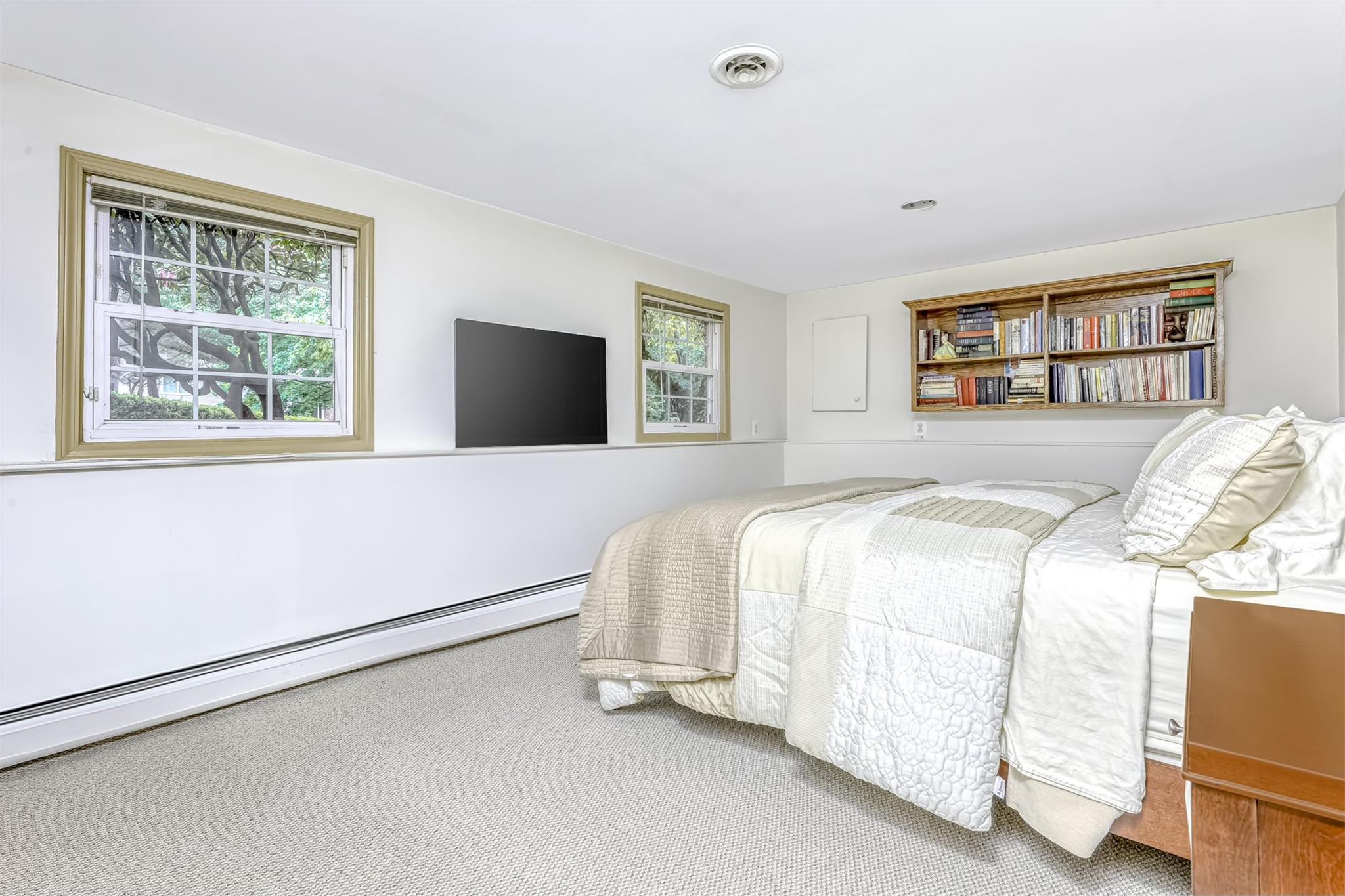 11 Kings Gate Road, Suffern, New York image 21