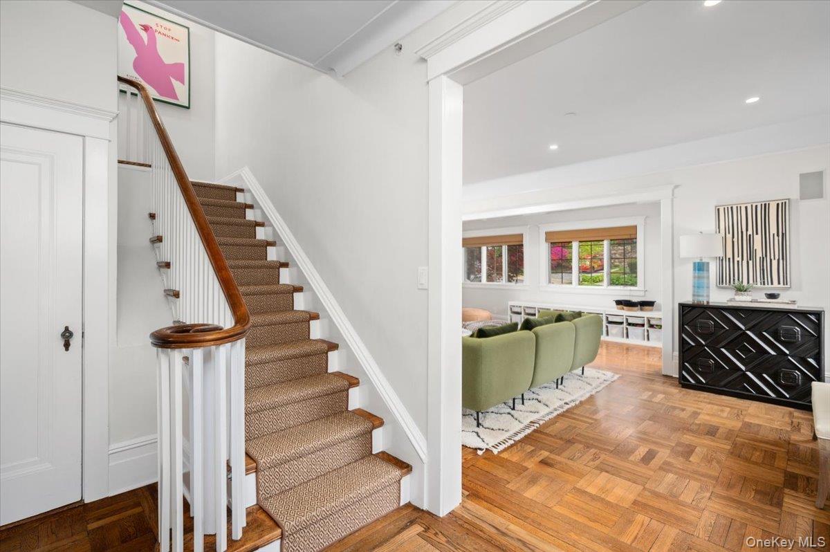 33 Young Avenue