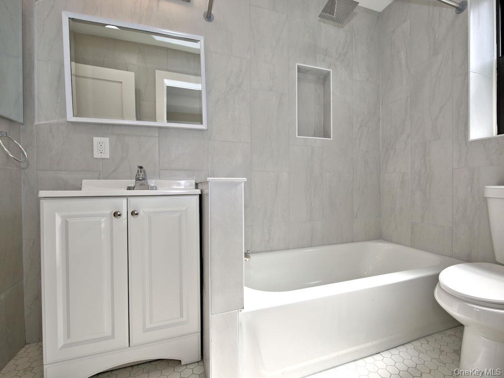 130 Centre Avenue 2A