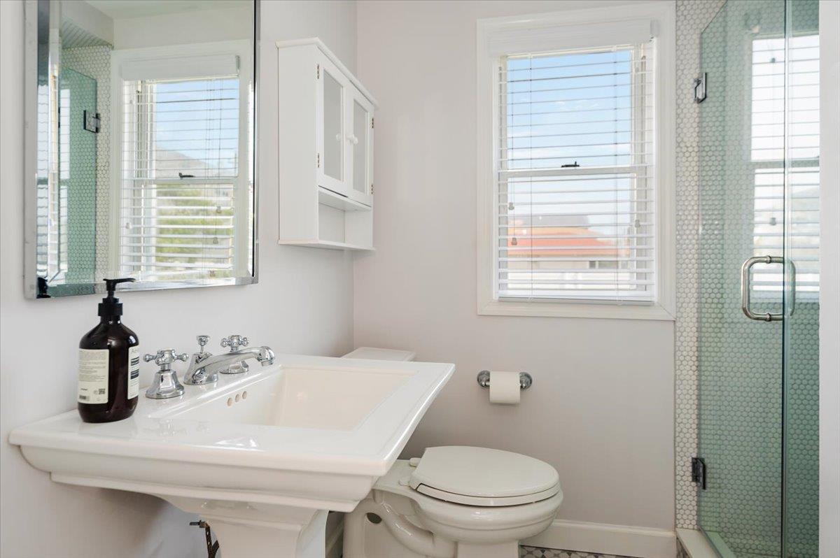 Hempstead, New York 11509, United States, 4 Bedrooms Bedrooms, ,3 BathroomsBathrooms,Residential,Active,96632