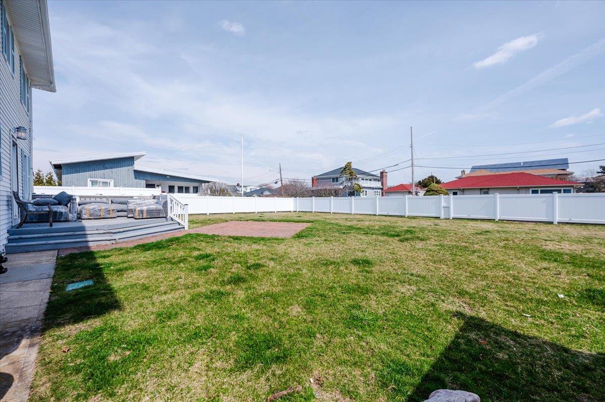 Hempstead, New York 11509, United States, 4 Bedrooms Bedrooms, ,3 BathroomsBathrooms,Residential,Active,96632