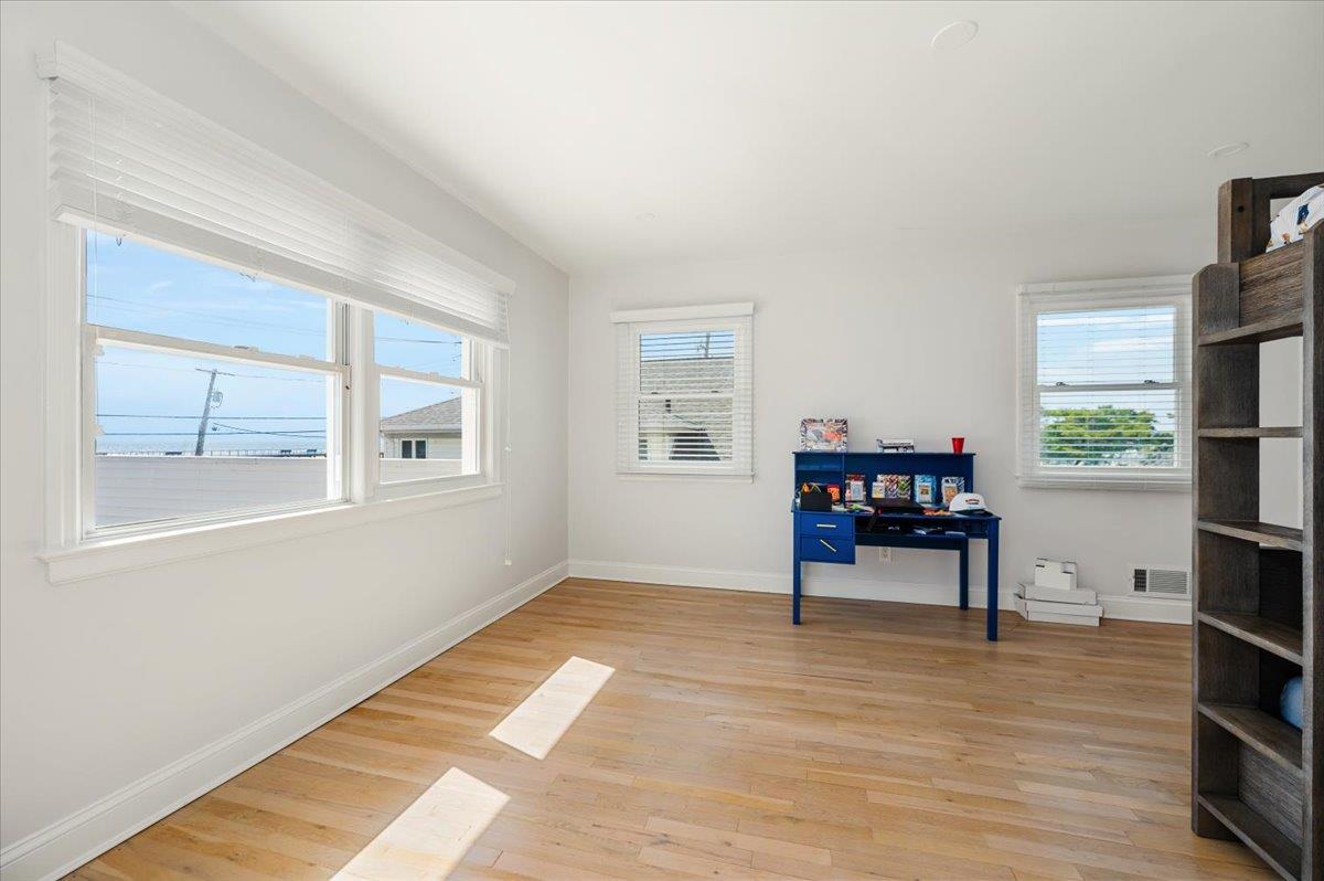 Hempstead, New York 11509, United States, 4 Bedrooms Bedrooms, ,3 BathroomsBathrooms,Residential,Active,96632