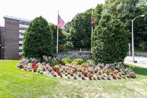 100 Diplomat Drive 8C Mount Kisco NY 10549