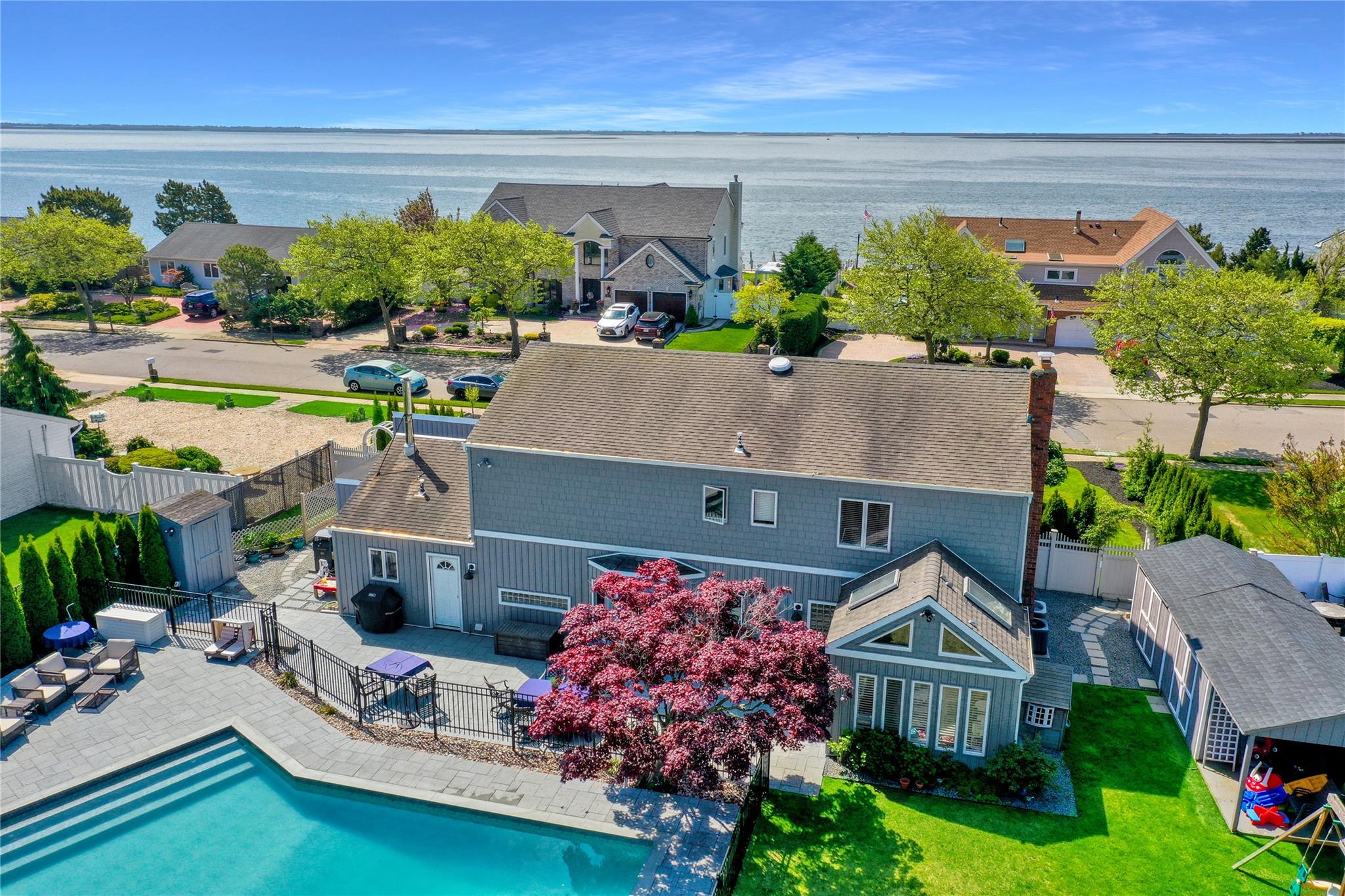 52 Shore Drive, Copiague, New York image 44