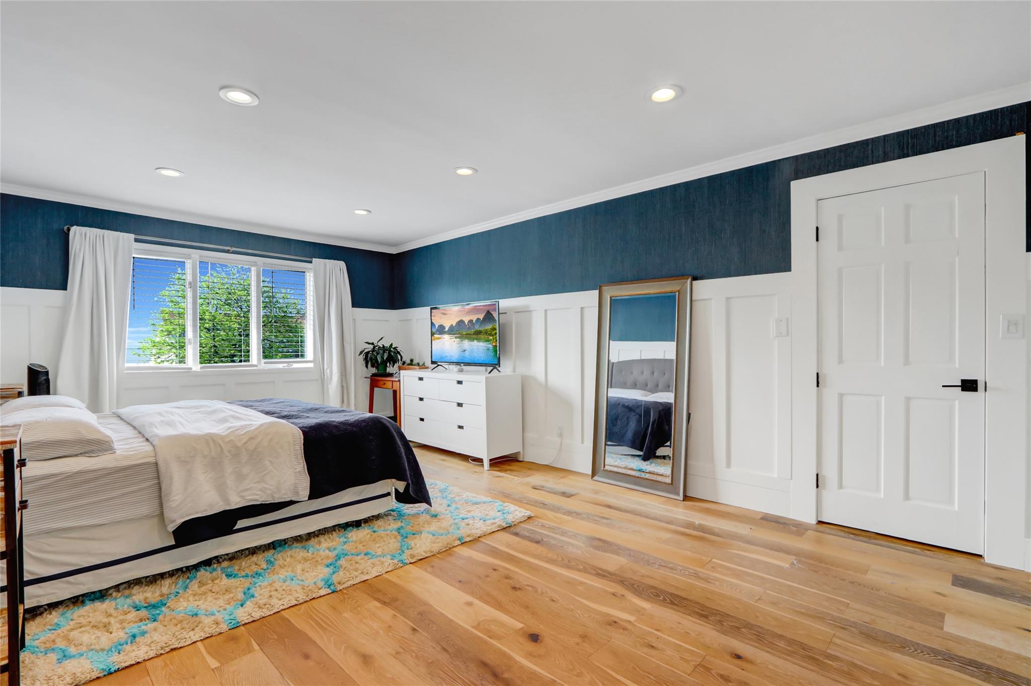 52 Shore Drive, Copiague, New York image 22