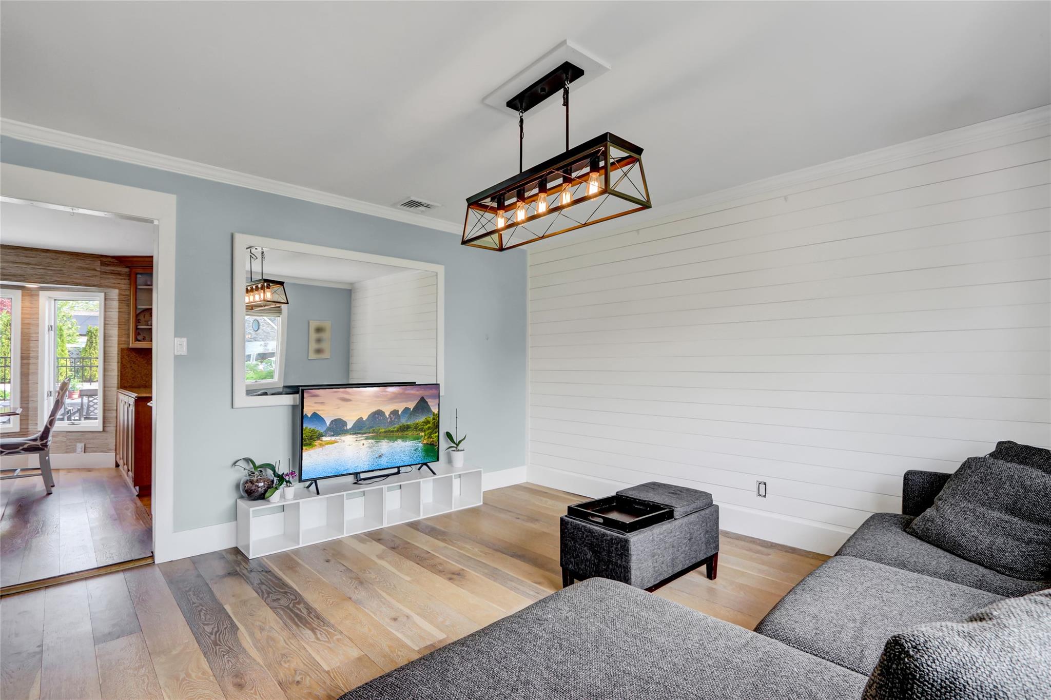 52 Shore Drive, Copiague, New York image 15