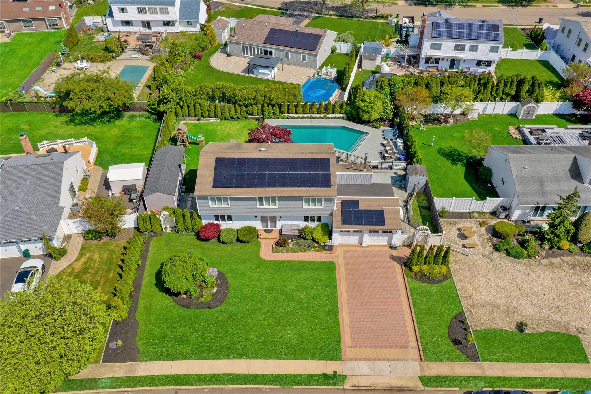 52 Shore Drive, Copiague, New York image 41