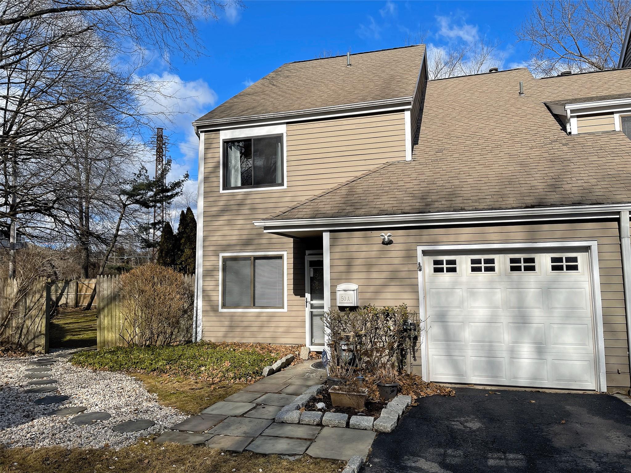 Rental Property at Pondview Road A, Rye, New York - Bedrooms: 3 
Bathrooms: 3  - $6,500 MO.