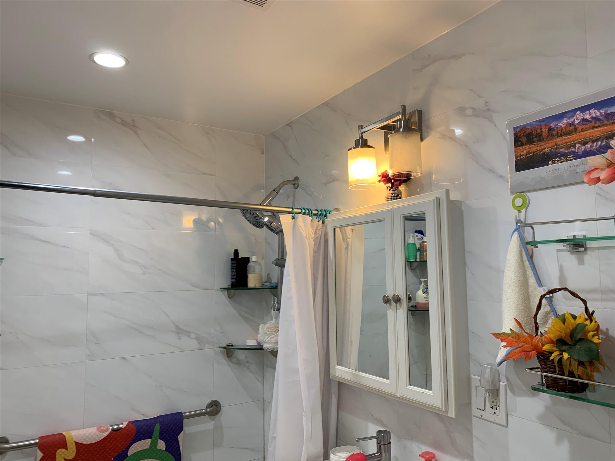 42-40 Bowne St St #5C, Flushing, New York image 10
