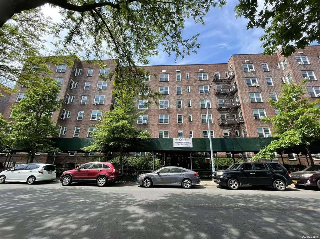 Property for Sale at Bowne St St 5C, Flushing, Queens, NY - Bedrooms: 2 
Bathrooms: 2 
Rooms: 5  - $529,000