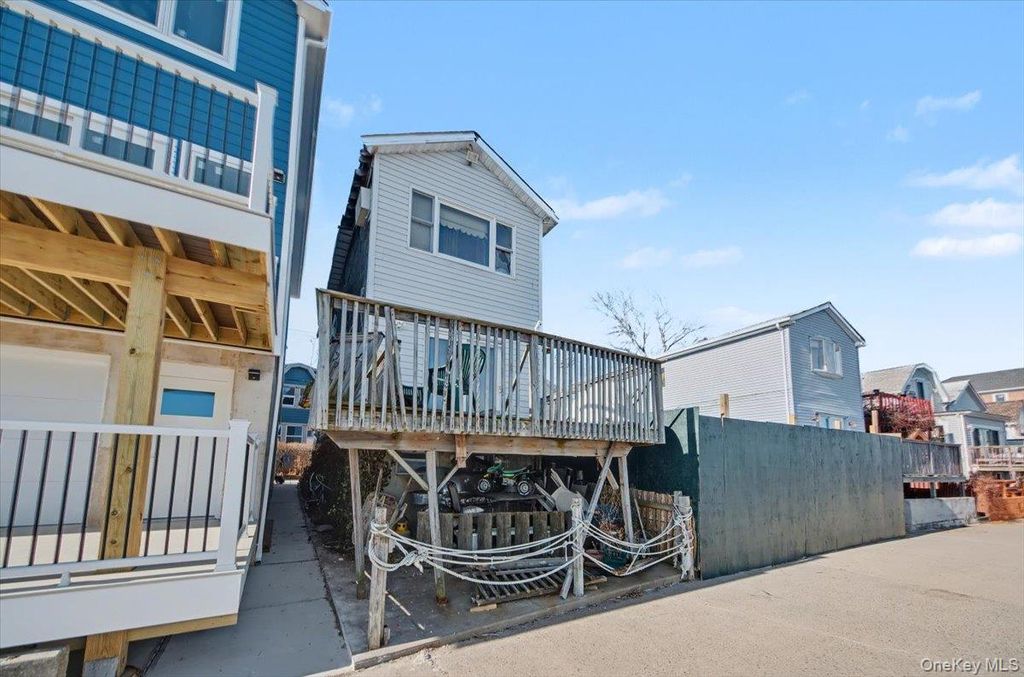 Photo of 13B Edgewater Park Park #13B, Bronx, NY 10465 (MLS # 949542)