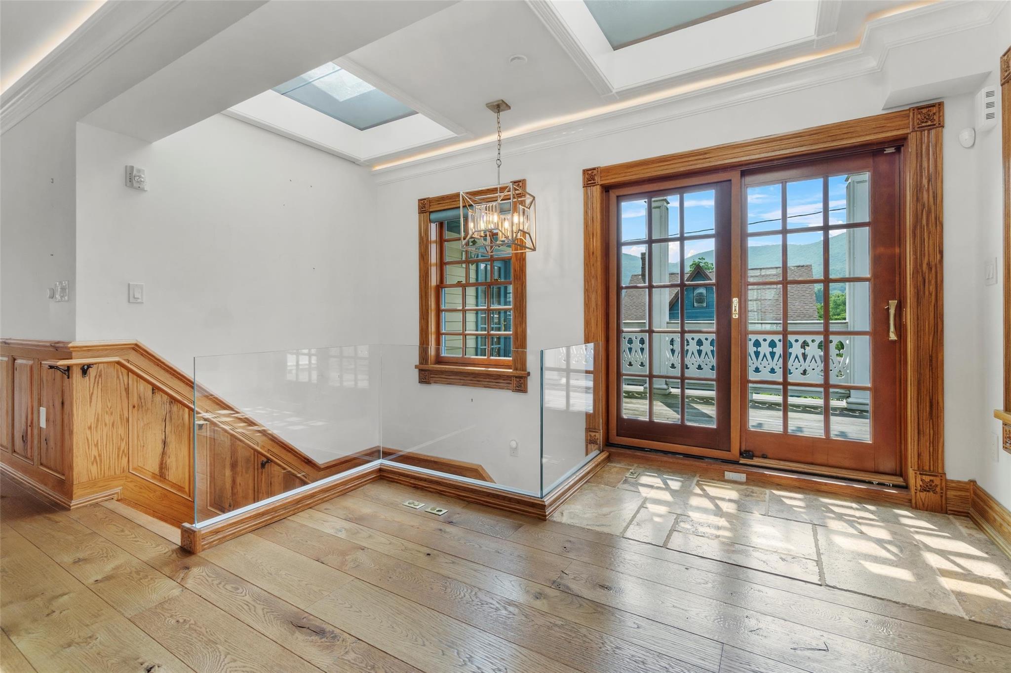 Beacon, New York 12508, United States, 1 Bedroom Bedrooms, ,2 BathroomsBathrooms,Residential,Active,150401