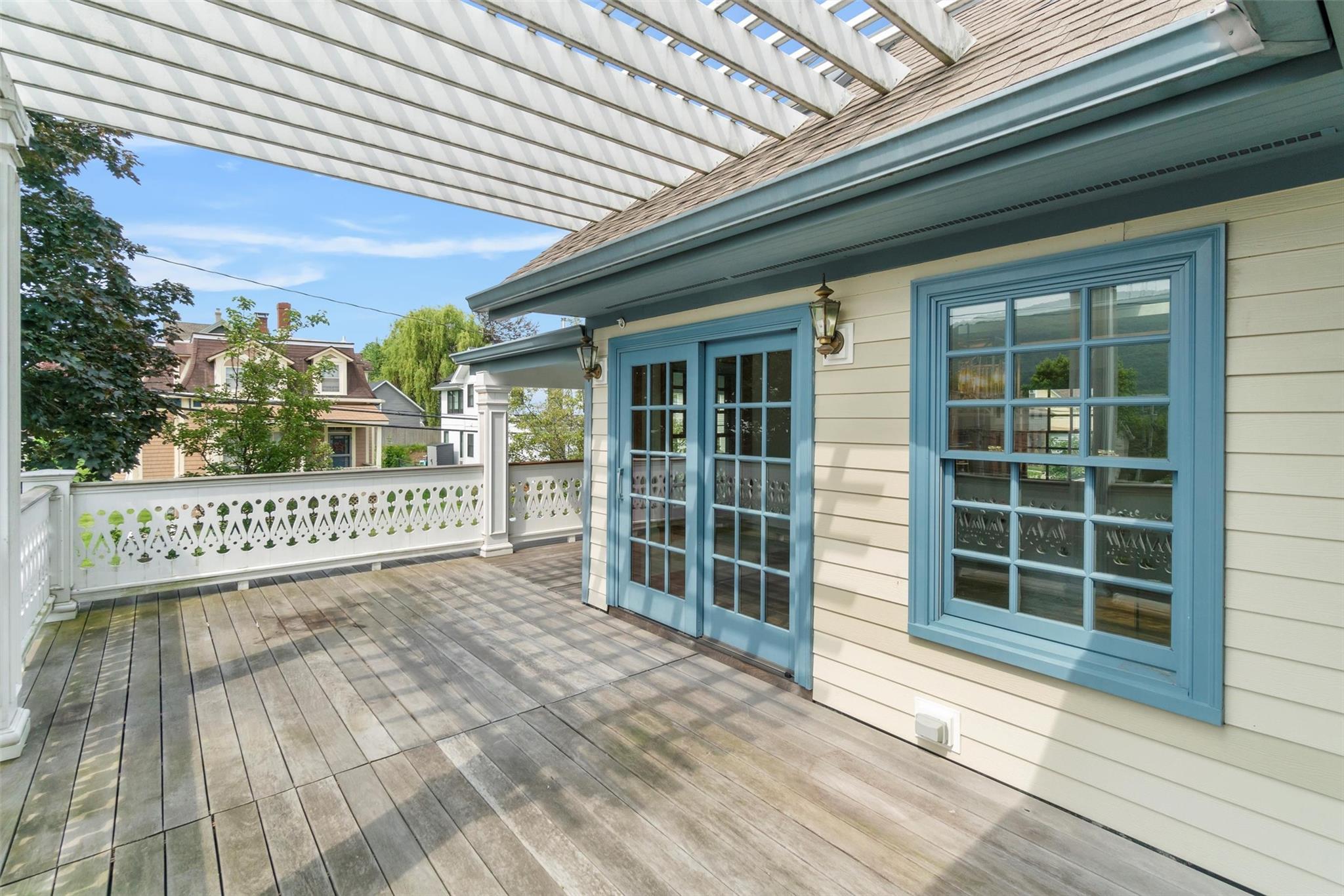 Beacon, New York 12508, United States, 1 Bedroom Bedrooms, ,2 BathroomsBathrooms,Residential,Active,150401