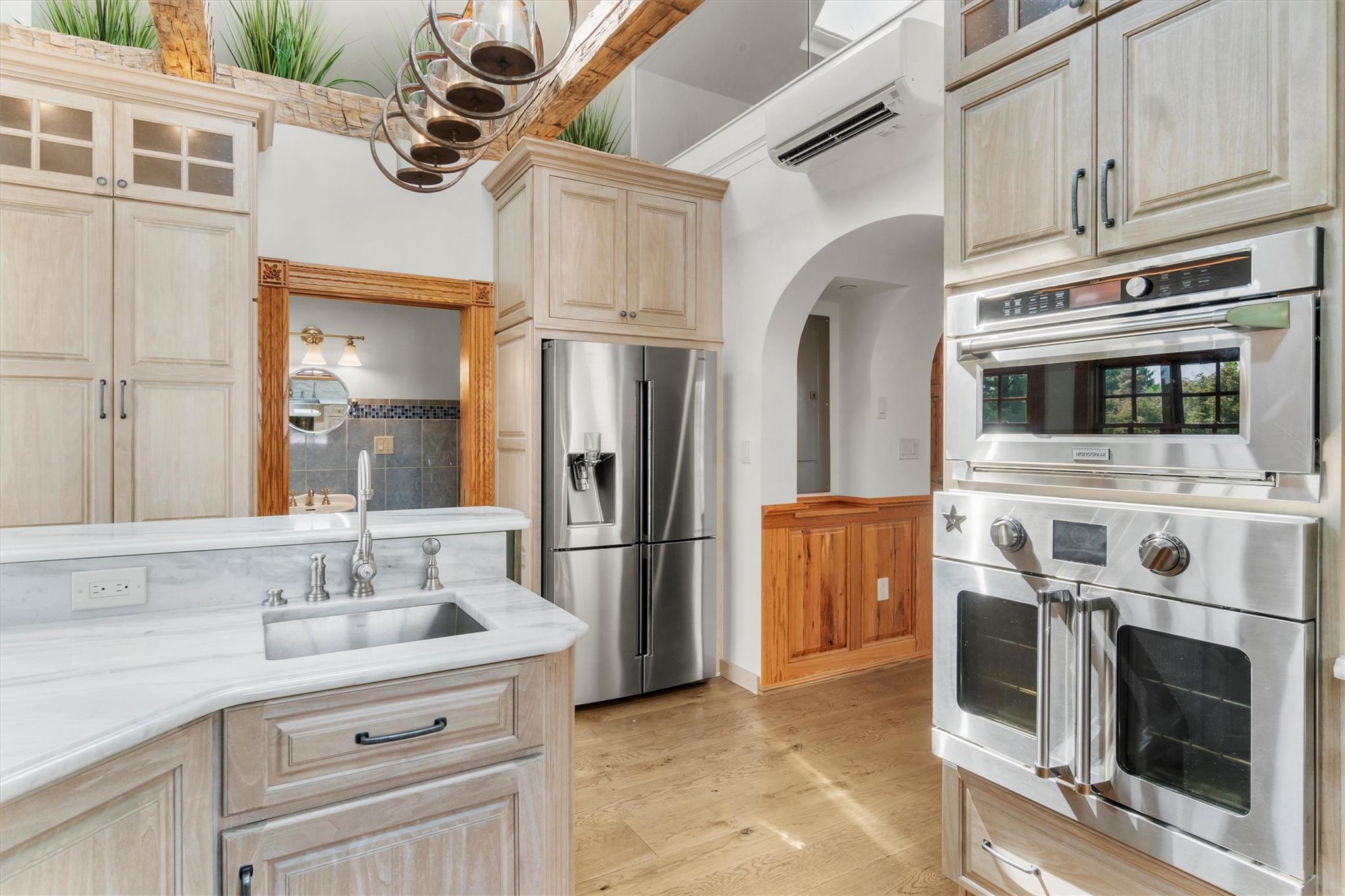 Beacon, New York 12508, United States, 1 Bedroom Bedrooms, ,2 BathroomsBathrooms,Residential,Active,150401