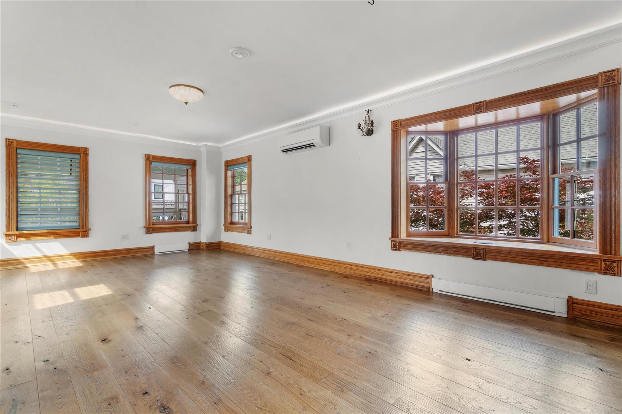 Beacon, New York 12508, United States, 1 Bedroom Bedrooms, ,2 BathroomsBathrooms,Residential,Active,150401