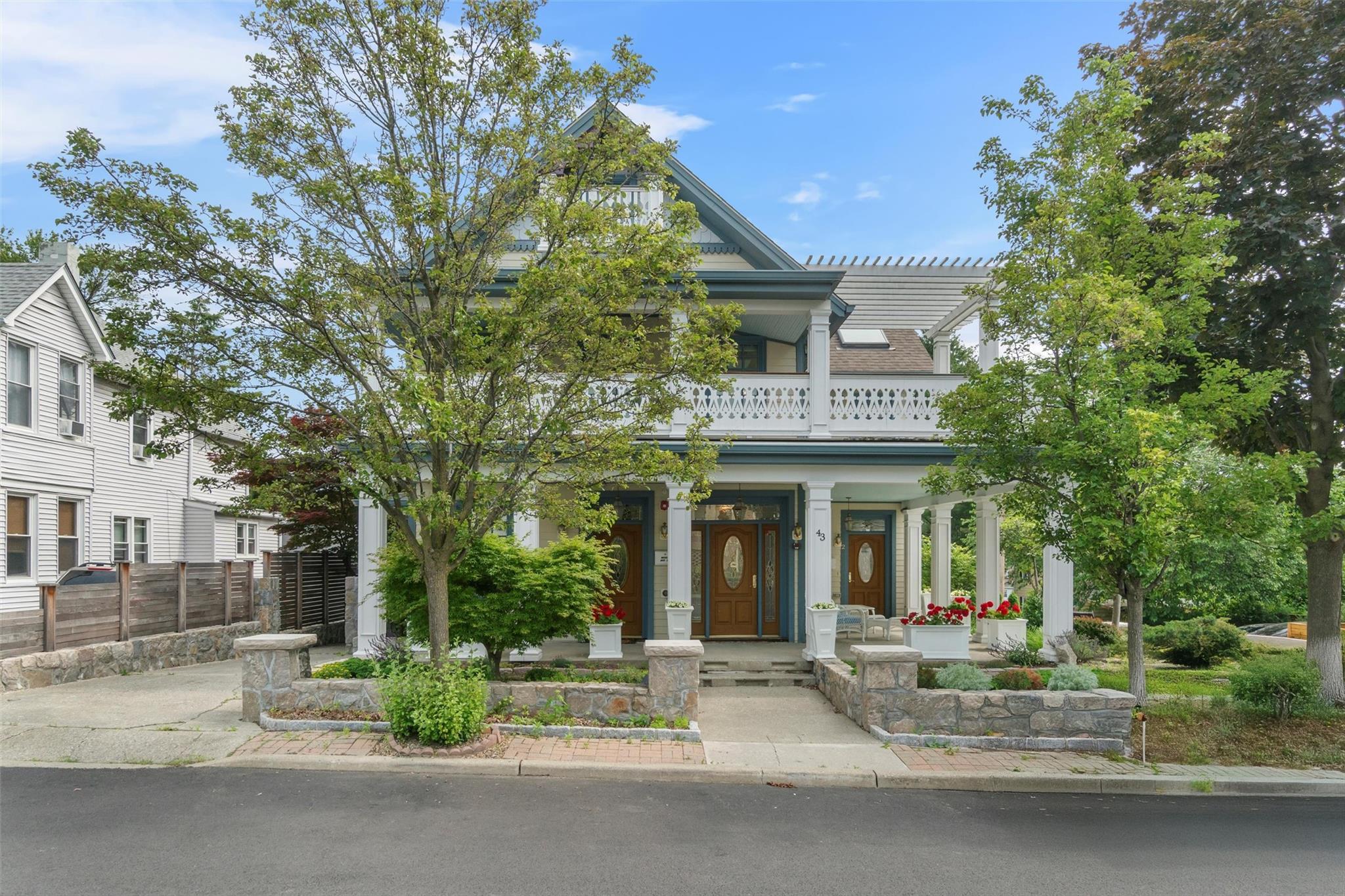 Rental Property at Ackerman Street 3, Beacon, New York - Bedrooms: 1 
Bathrooms: 2 
Rooms: 7  - $4,500 MO.