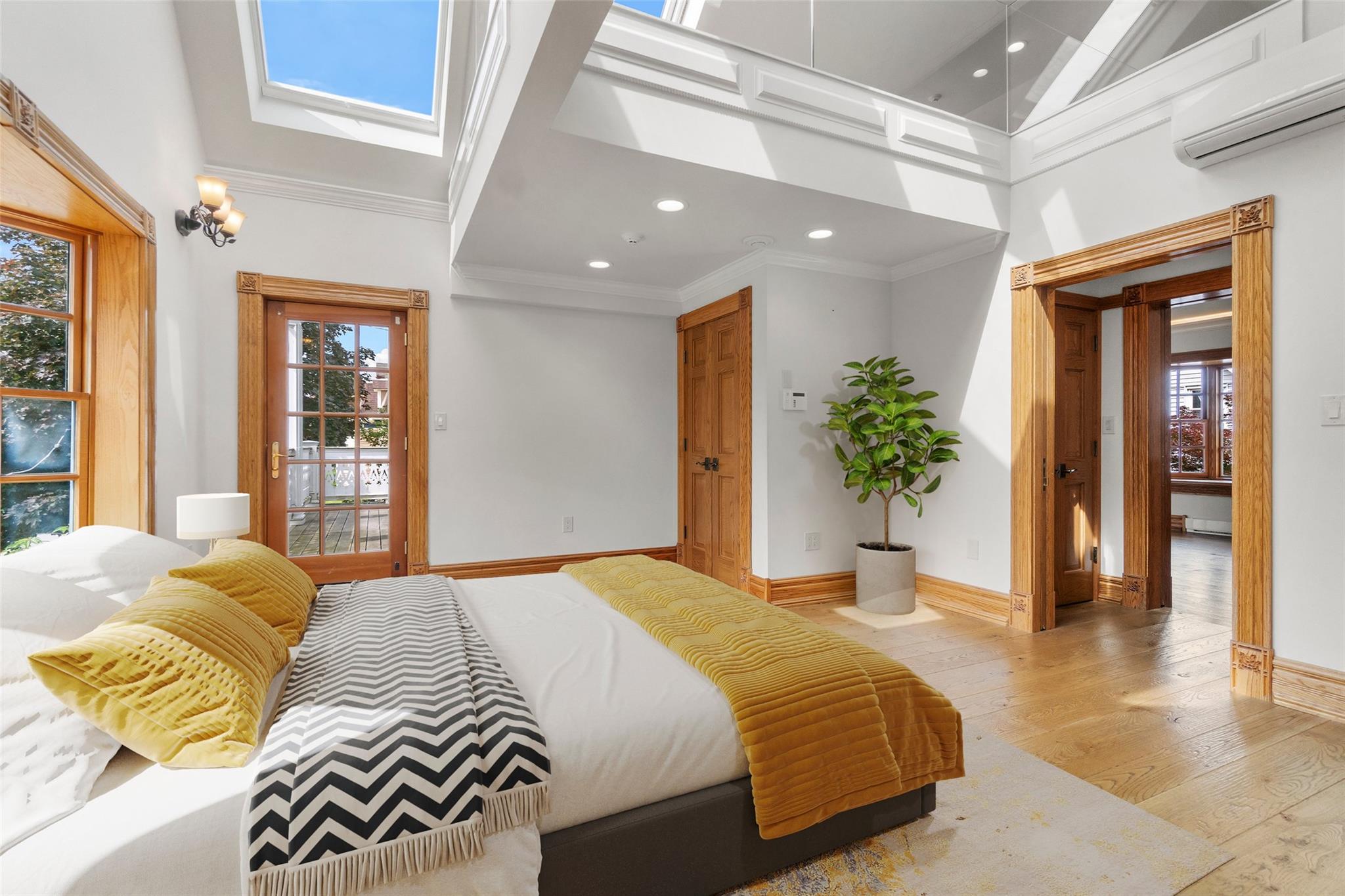 Beacon, New York 12508, United States, 1 Bedroom Bedrooms, ,2 BathroomsBathrooms,Residential,Active,150401