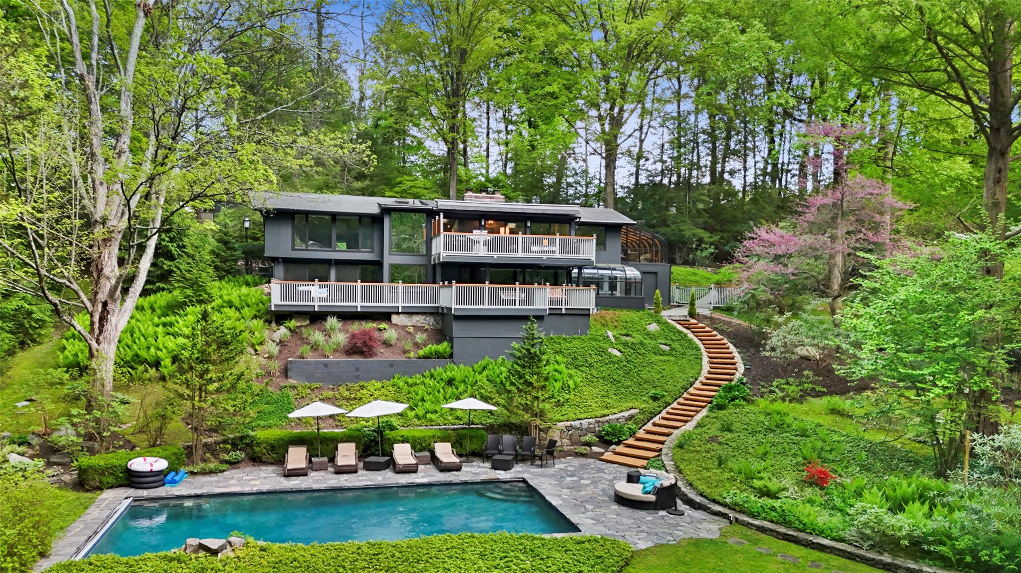 107 Middle Patent Road, Bedford, New York image 1