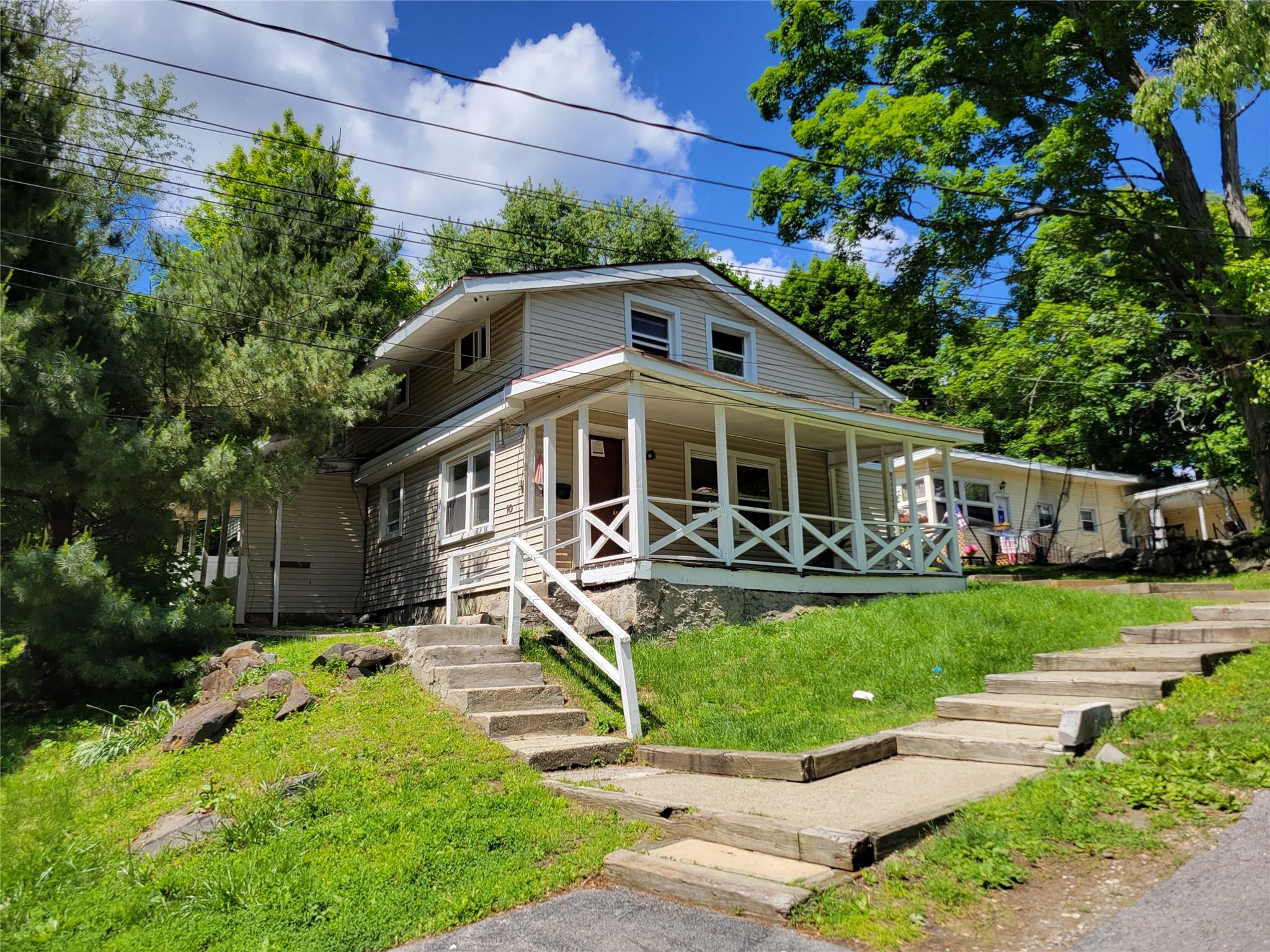Rental Property at Henning Drive 10-C, Montrose, New York - Bedrooms: 2 
Bathrooms: 1 
Rooms: 5  - $2,290 MO.