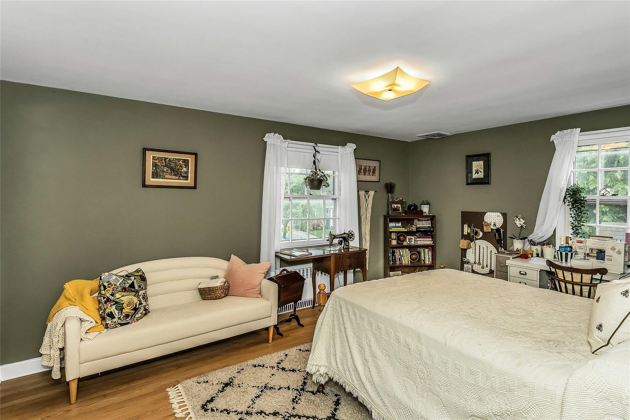 257 Hewlett Avenue, Merrick, New York image 17