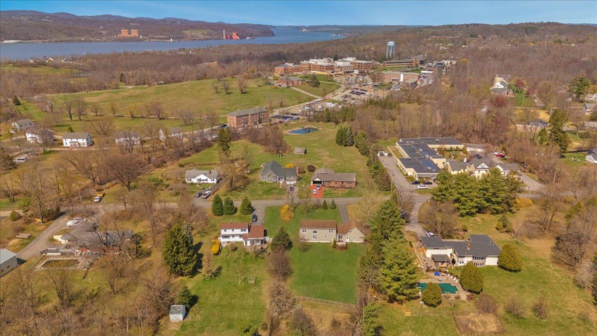 105 Old Castle Point Road, Wappingers Falls, New York image 5