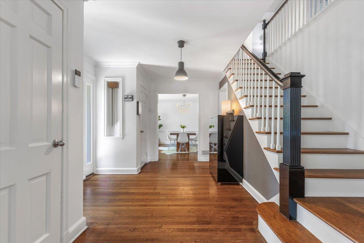 59 Larchmont Avenue, Larchmont, New York image 5