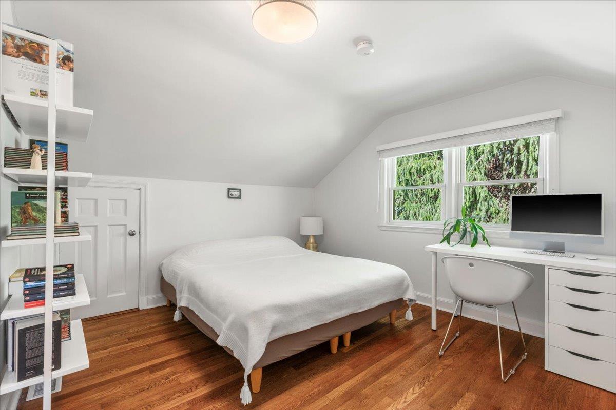 59 Larchmont Avenue, Larchmont, New York image 25