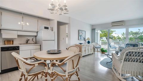 Photo of 281 Dune Road #2A, Westhampton Beach, NY 11978 (MLS # 940535)