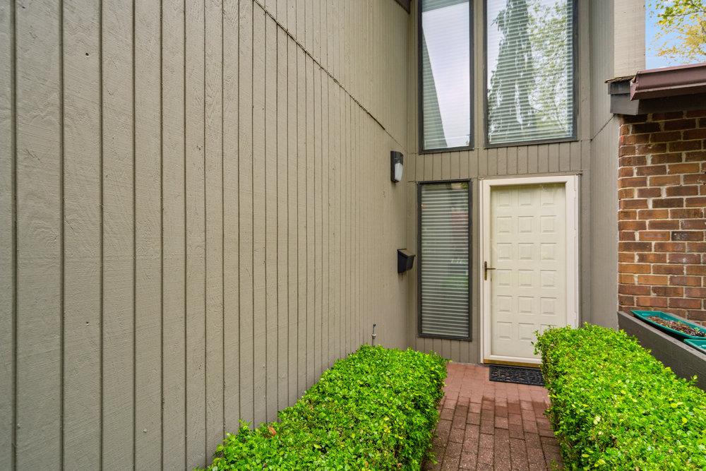 130 Golf View Drive, Jericho, New York image 30