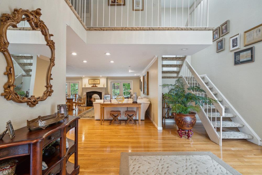 130 Golf View Drive, Jericho, New York image 9