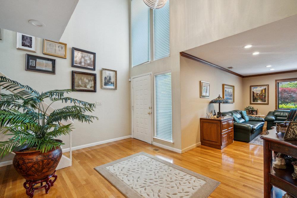 130 Golf View Drive