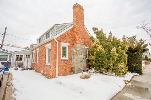 105 Pacific Boulevard Long Beach NY 11561