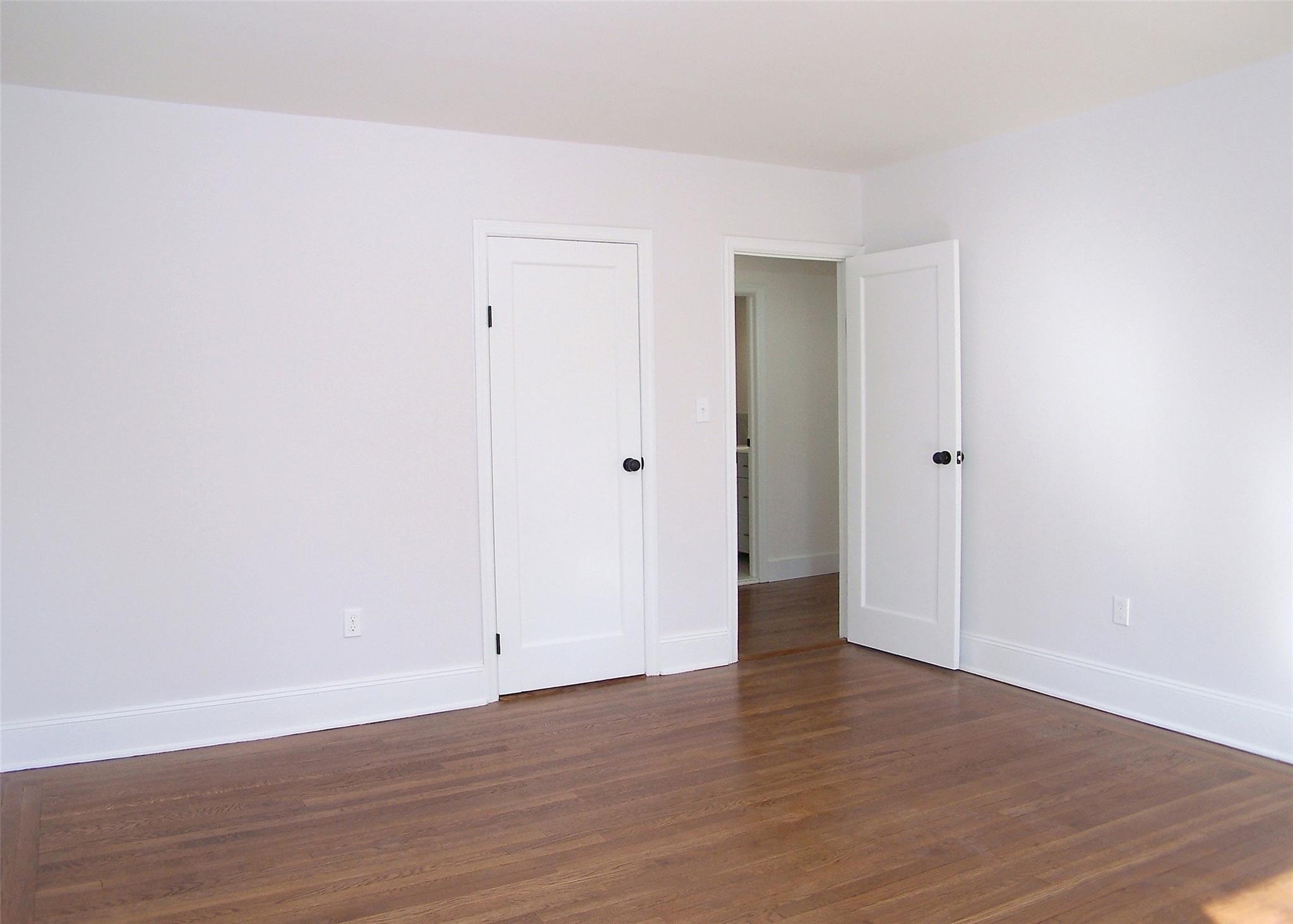 357 Twin Bark Avenue, Holbrook, New York image 12