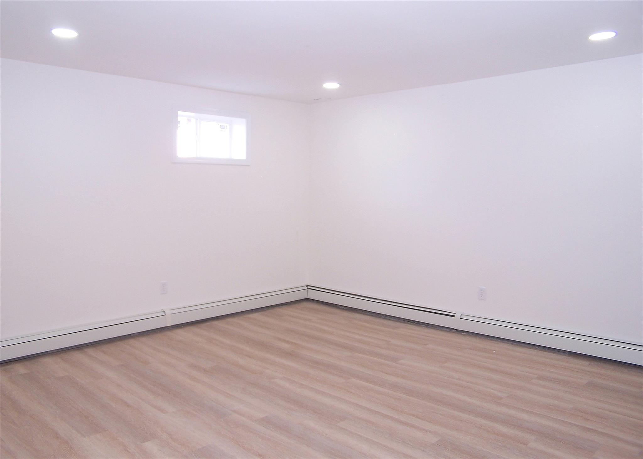 357 Twin Bark Avenue, Holbrook, New York image 20