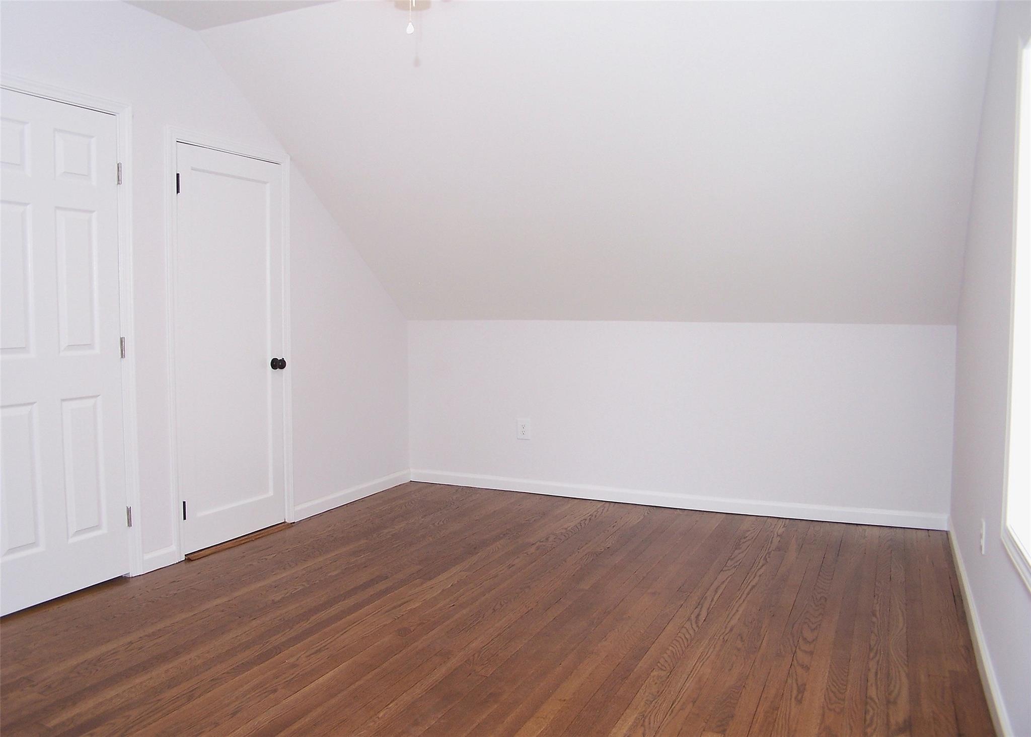 357 Twin Bark Avenue, Holbrook, New York image 16