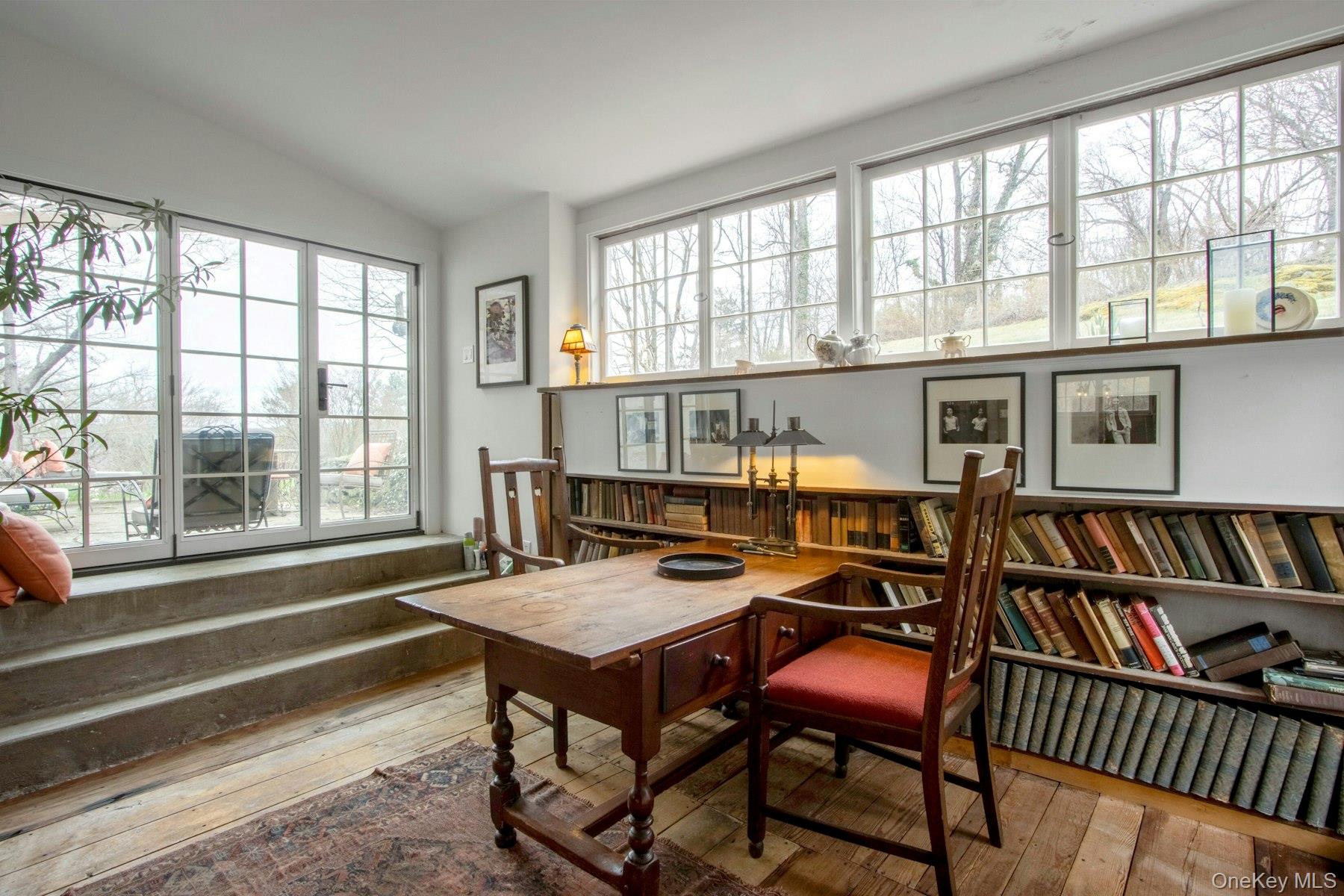 75 Washington Spring Road