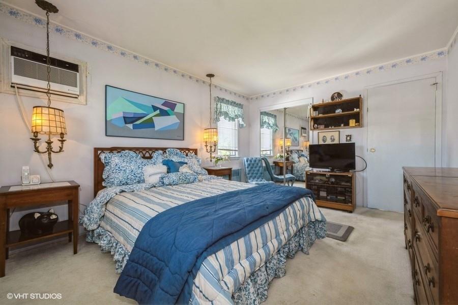 1024 Johnston Avenue, Wantagh, New York image 15