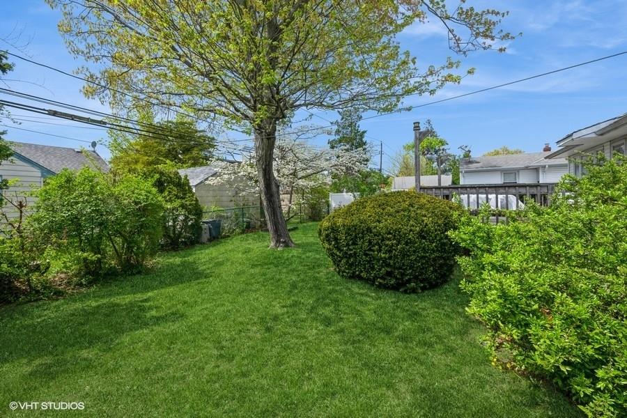 1024 Johnston Avenue, Wantagh, New York image 23