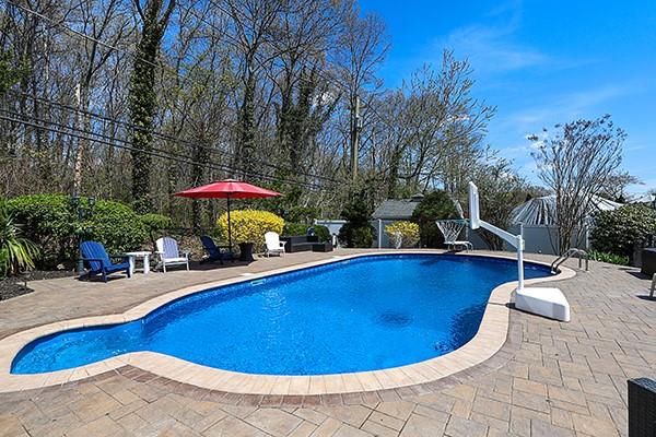 80 Lauren Avenue, Dix Hills, New York image 37