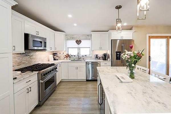 80 Lauren Avenue, Dix Hills, New York image 13