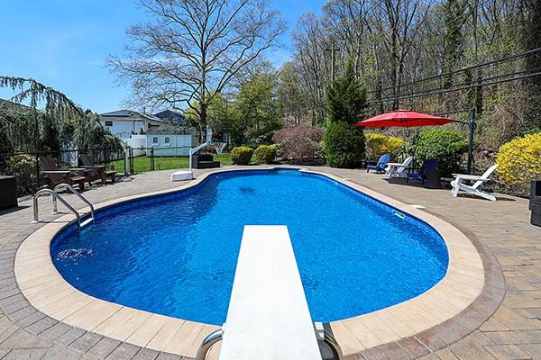 80 Lauren Avenue, Dix Hills, New York image 39