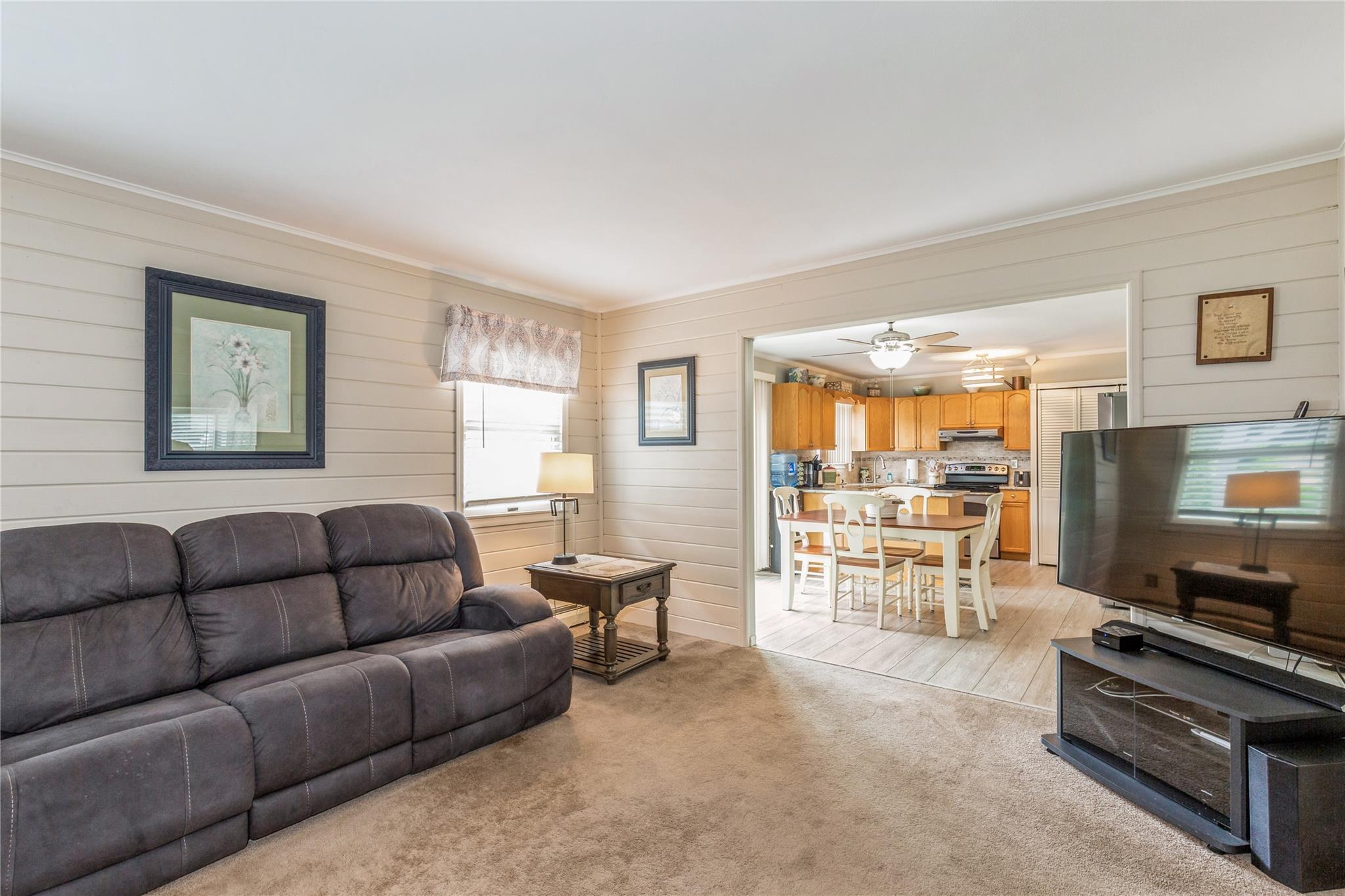 16 Puritan Avenue, Mount Sinai, New York image 8
