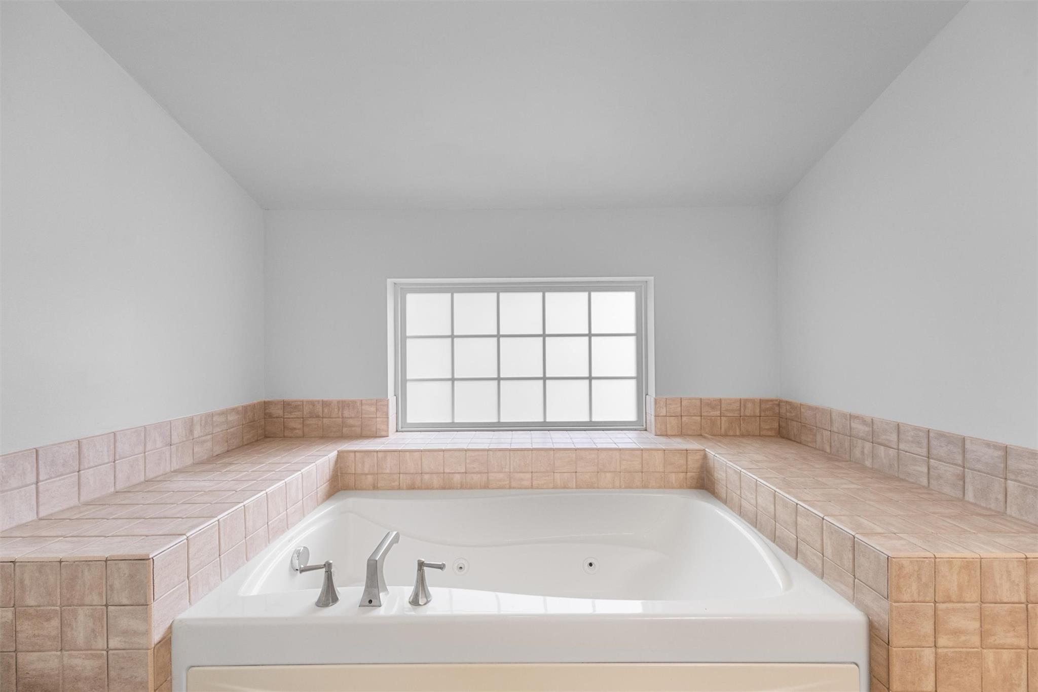 1 Country Club Drive, Middletown, New York image 31