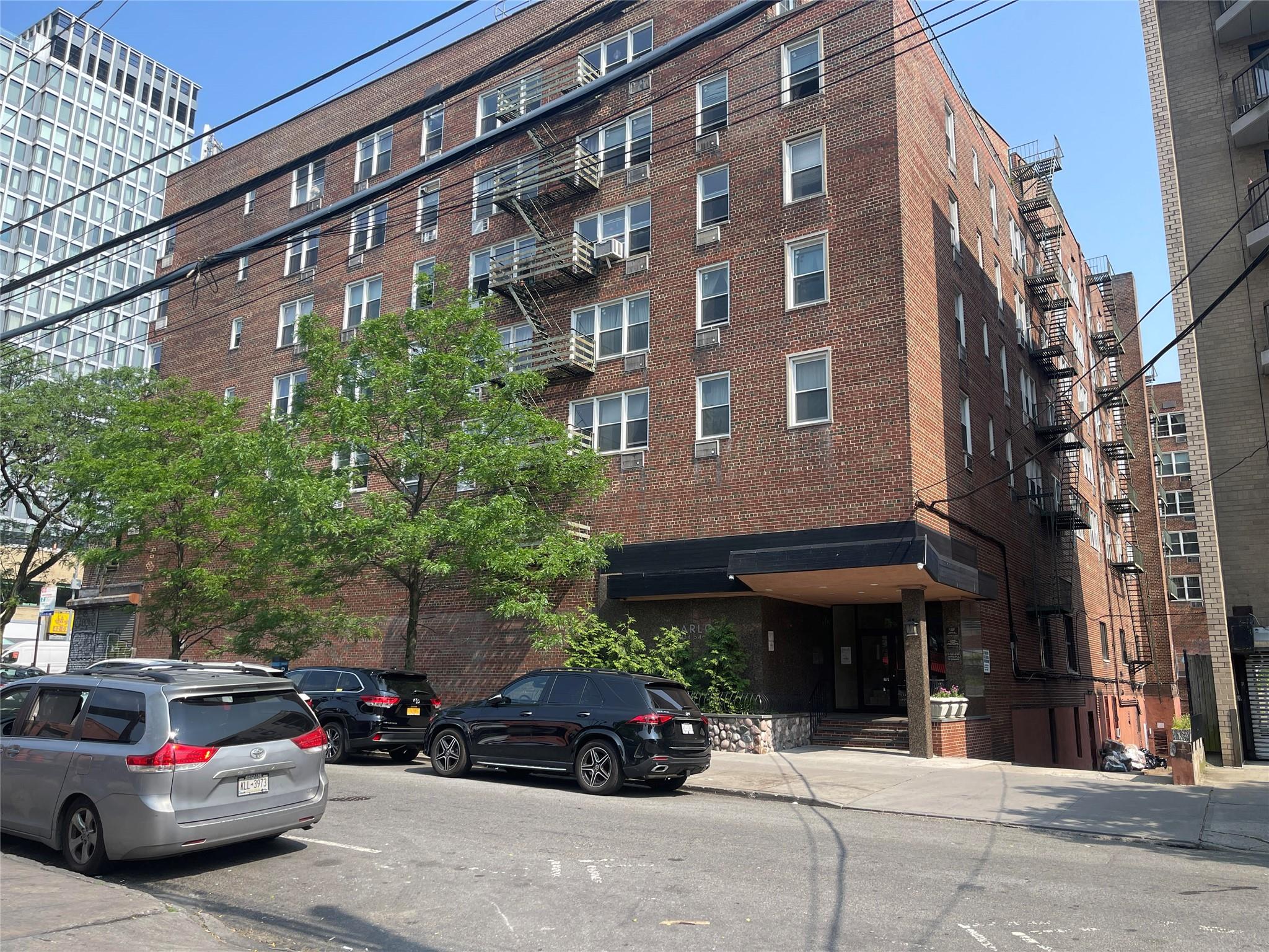 Maple Avenue 2S, Flushing, Queens, NY - 1 Bathrooms  
1 Rooms - 