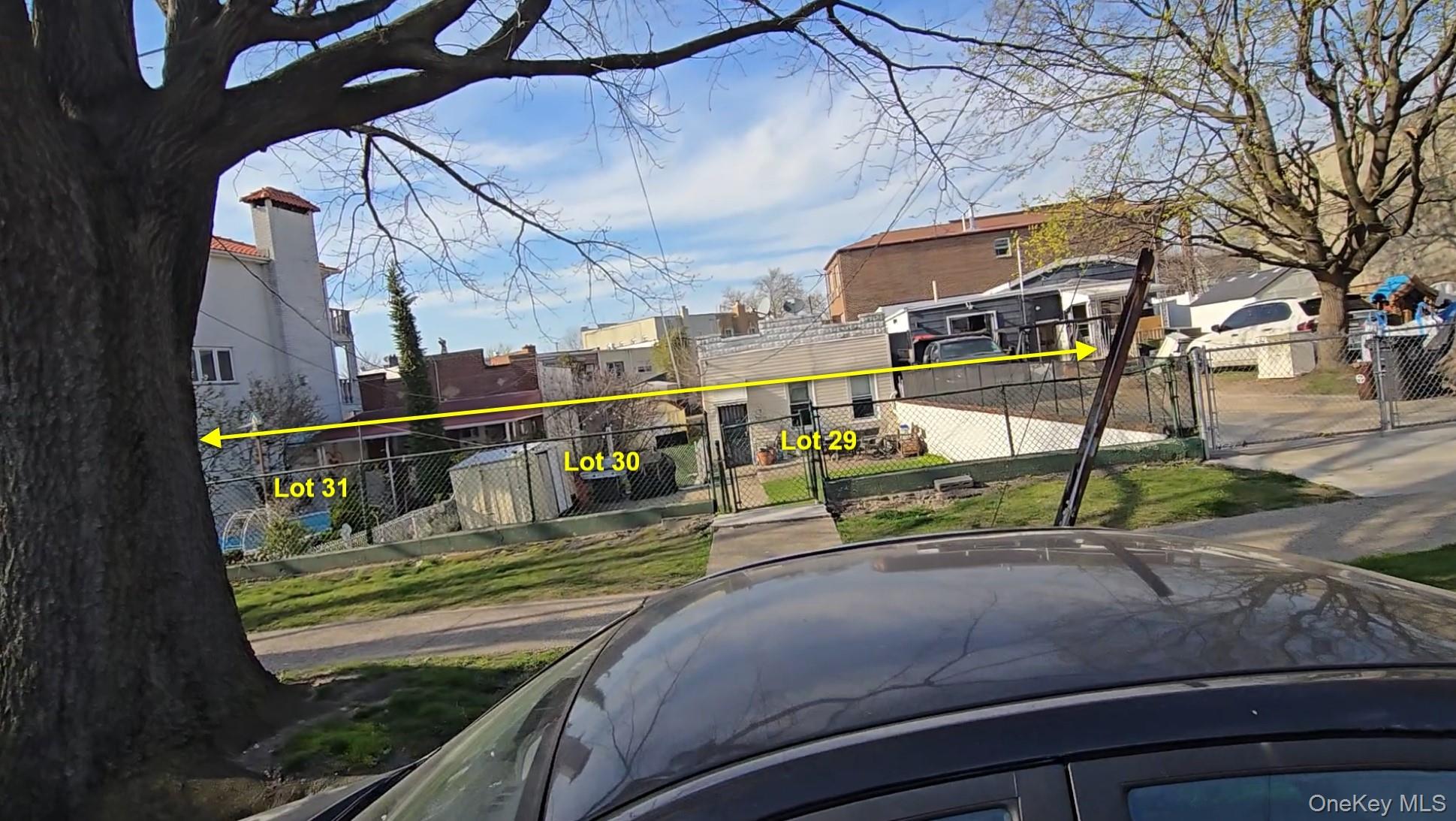 70-07, 70-11 Ditmars Boulevard