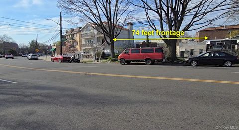 Photo of 70-07, 70-11 Ditmars Boulevard, Astoria, NY 11370 (MLS # 988249)