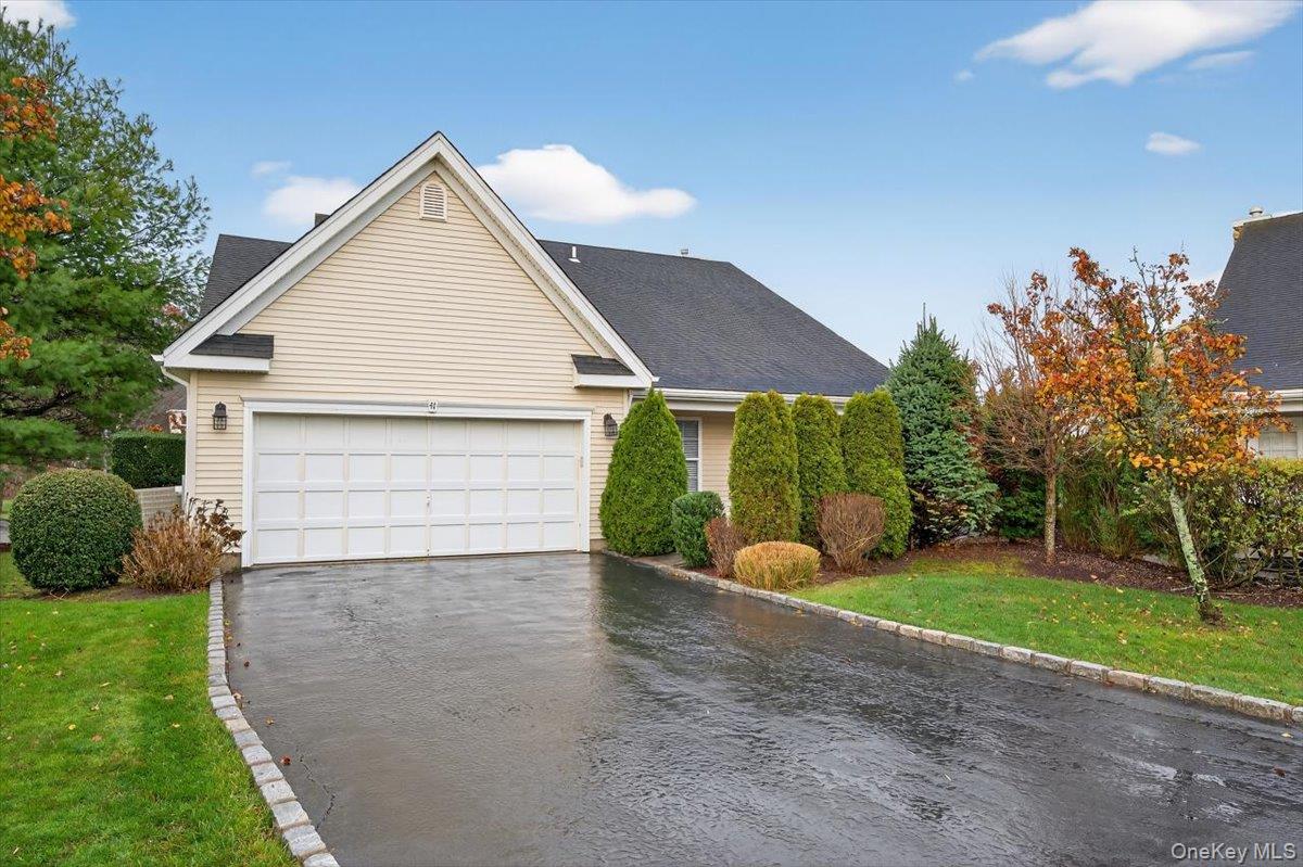 41 Golden Spruce Drive